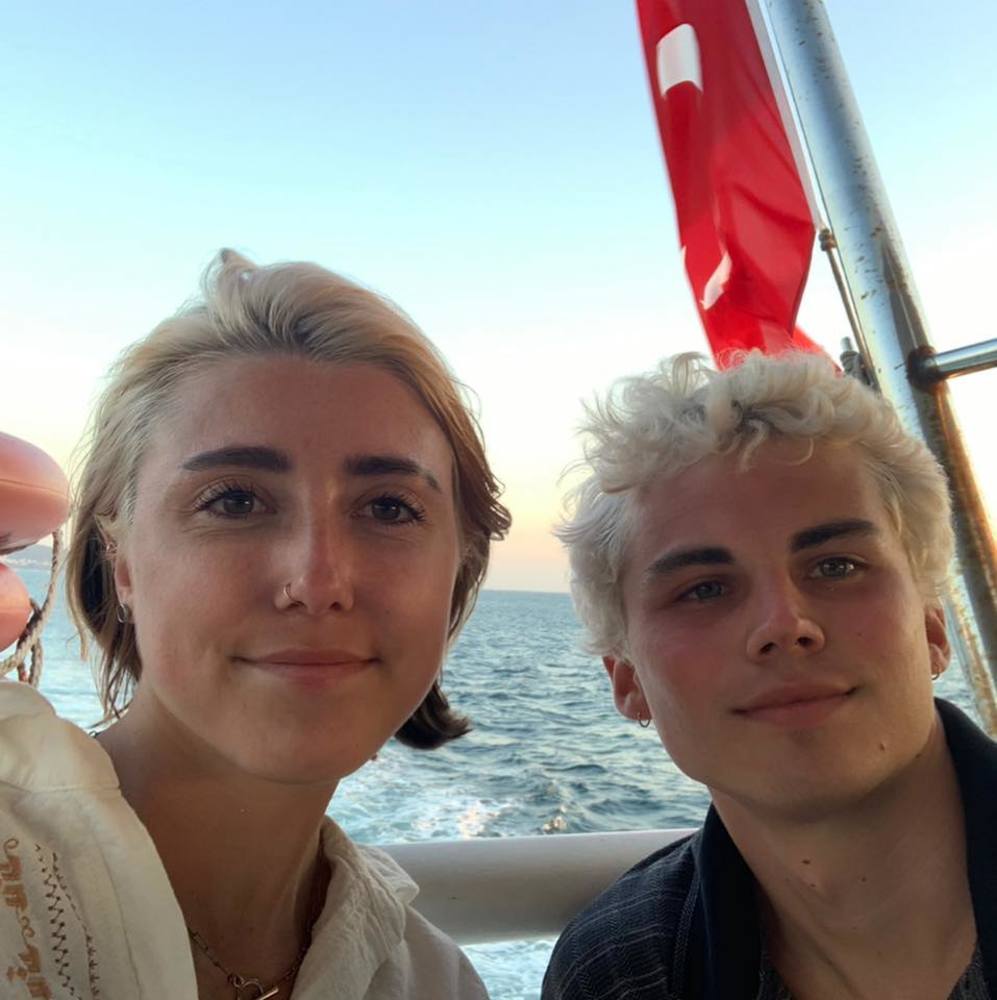 Meet your Posher, Mackenzie